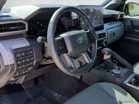 Certified 2025 Toyota Tacoma 4x4 Double Cab Hybrid image 10