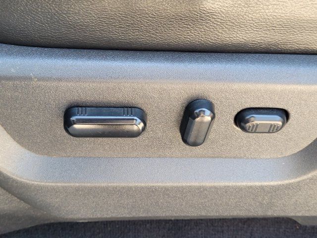 Used 2014 Ford F350 Lariat w/ Lariat Interior Package AWD/4WD image 16