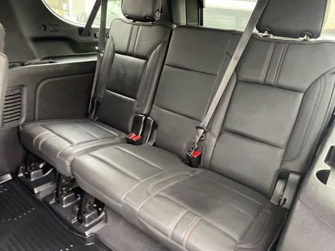 Used 2022 Chevrolet Suburban RST w/ Sport Performance Package AWD/4WD image 7