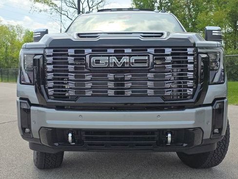 New 2026 GMC Sierra 3500 Denali Ultimate AWD/4WD image 12
