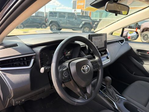 Used 2024 Toyota Corolla LE FWD image 10