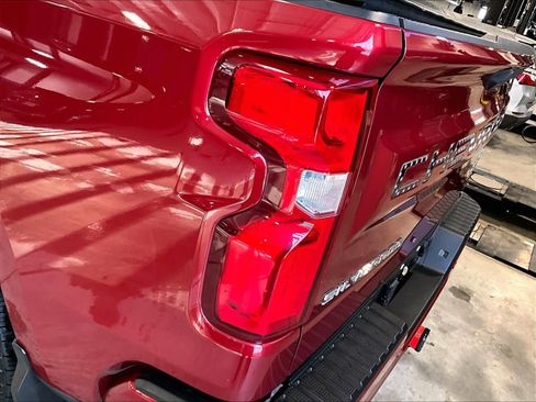 Used 2020 Chevrolet Silverado 1500 High Country w/ Technology Package image 35