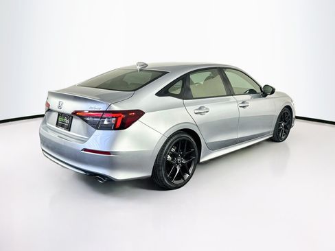 Used 2025 Honda Civic Sport image 9