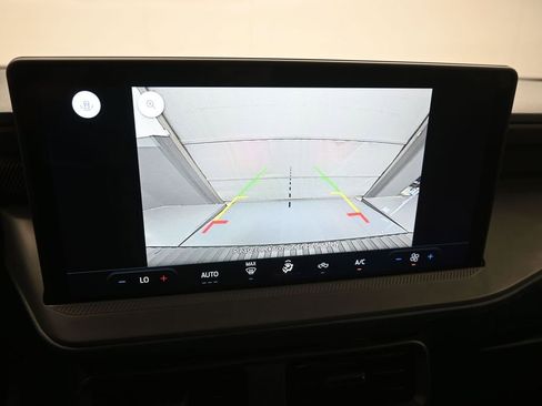Used 2025 Ford Maverick XL FWD image 3