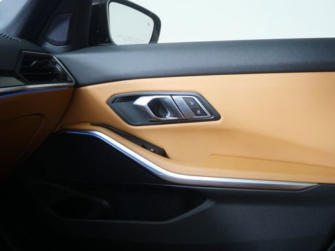 Certified 2022 BMW 330e w/ M Sport Package image 27