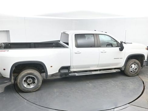 Used 2023 Chevrolet Silverado 3500 LT AWD/4WD image 26