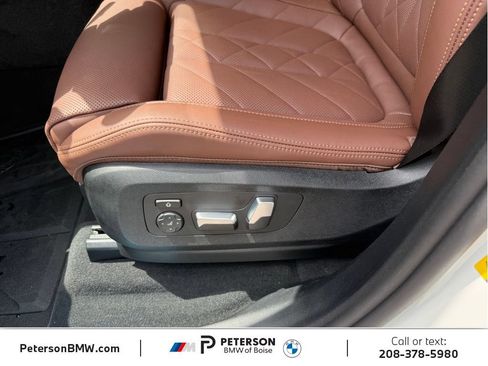 New 2026 BMW X5 xDrive50e w/ Premium Package AWD/4WD image 25