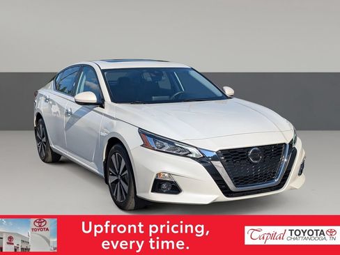 Used 2022 Nissan Altima 2.5 SL AWD/4WD image 2