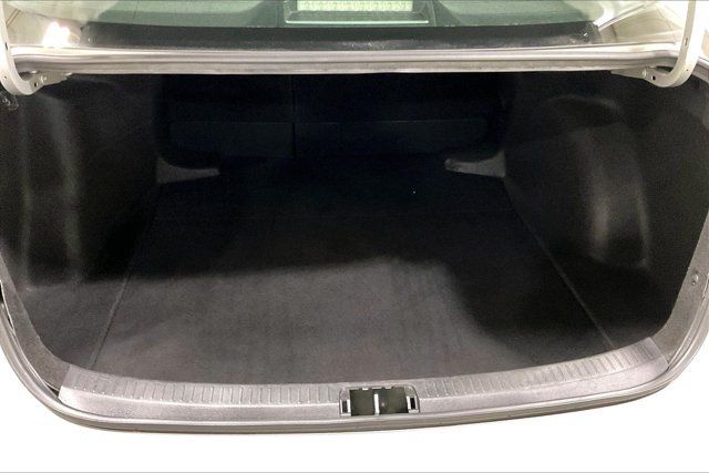 Used 2024 Toyota Corolla LE FWD image 36