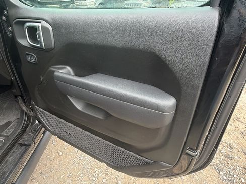 Used 2025 Jeep Wrangler Unlimited Sport S 4xe AWD/4WD image 18