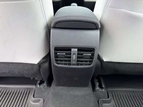 Used 2026 Toyota Corolla Cross L FWD image 22