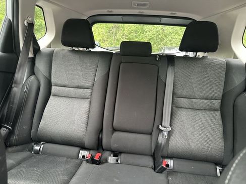 Used 2025 Nissan Rogue SV AWD/4WD image 27