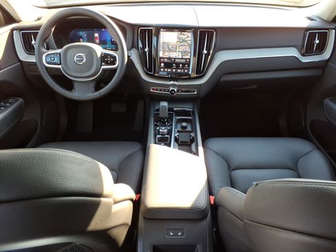 Certified 2025 Volvo XC60 B5 Plus AWD/4WD image 12