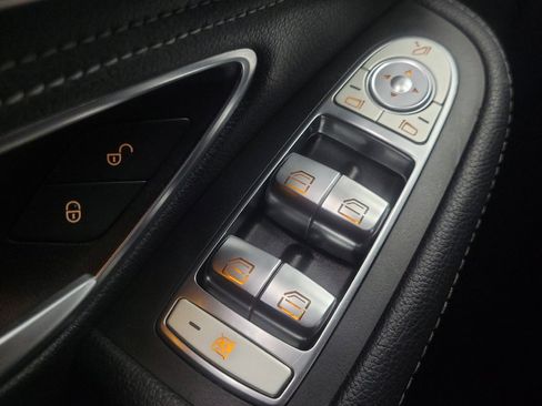 Used 2015 Mercedes-Benz C 300 4MATIC Sedan w/ Premium 1 Package image 27