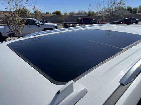 Used 2023 GMC Yukon Denali Ultimate image 19