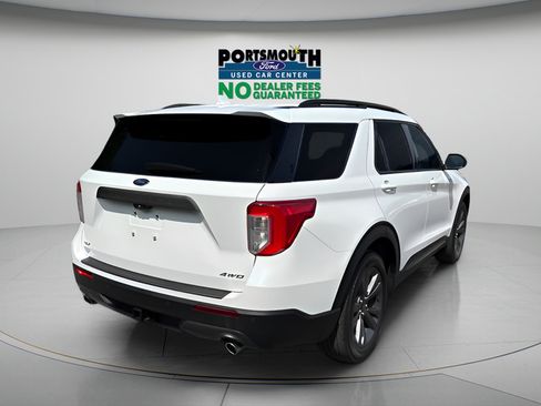 Used 2023 Ford Explorer XLT w/ Equipment Group 202A AWD/4WD image 28