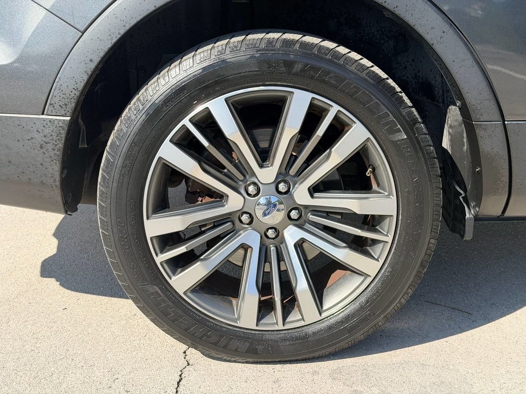 Used 2017 Ford Explorer Platinum AWD/4WD image 29