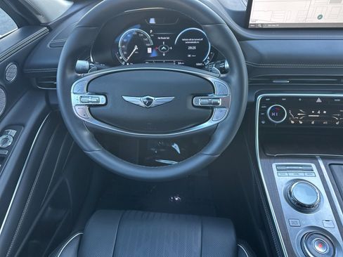 Used 2023 Genesis GV80 2.5T w/ Prestige 20" Package image 14