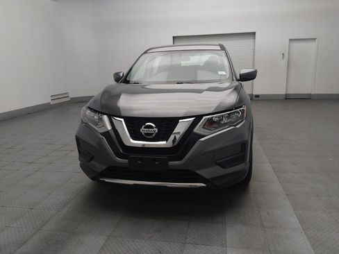 Used 2017 Nissan Rogue S AWD/4WD image 15