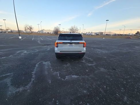 New 2026 Ford Explorer Active image 4
