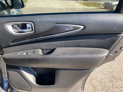 Used 2020 INFINITI QX60 Luxe w/ Essential Package image 16