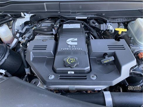Used 2022 RAM 5500 Tradesman RWD image 12