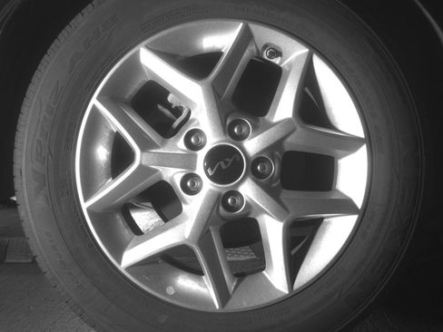 Used 2025 Kia Soul LX w/ LX Technology Package image 15