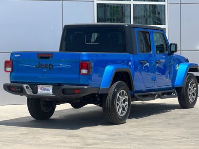 Used 2024 Jeep Gladiator Sport