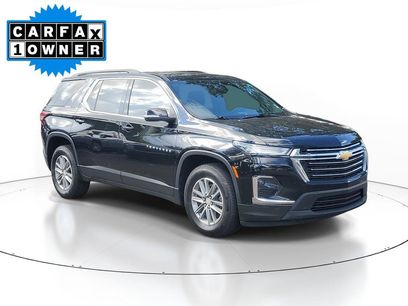 Used 2023 Chevrolet Traverse LT