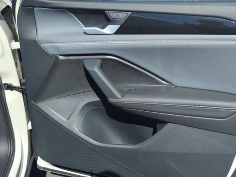 New 2026 Volkswagen Tiguan SEL R-Line image 16