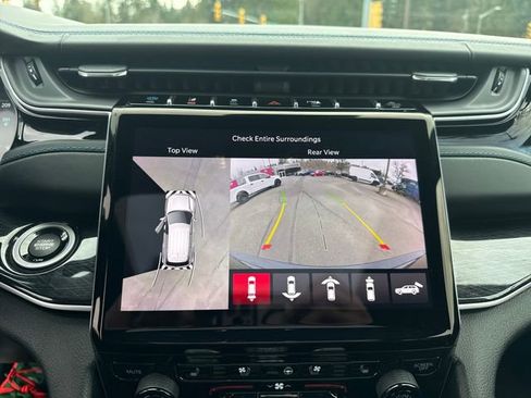 Used 2022 Jeep Grand Cherokee Trailhawk w/ Advanced Protech Group II image 25