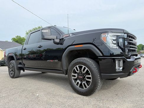 Used 2023 GMC Sierra 3500 AT4 w/ AT4 Preferred Package AWD/4WD image 8