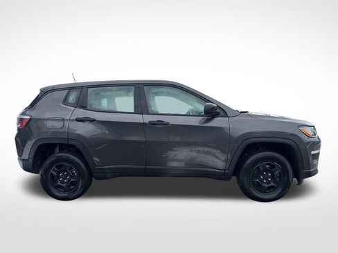 Used 2019 Jeep Compass Sport AWD/4WD image 2