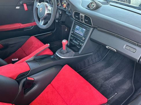 Used 2011 Porsche 911 GT3 RS 4.0 RWD image 15
