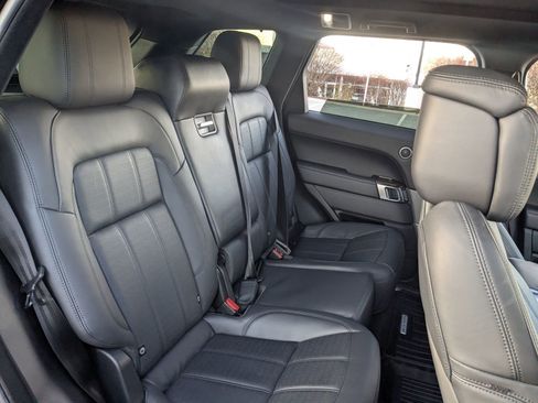 Used 2019 Land Rover Range Rover Sport HSE Dynamic image 21