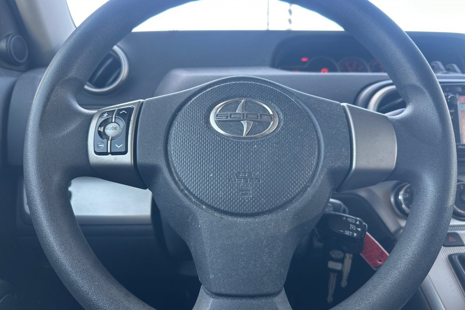 Used 2015 Scion xB FWD image 28