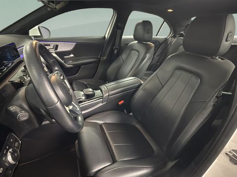 Certified 2022 Mercedes-Benz A 220 4MATIC image 9