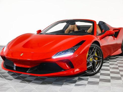 Used 2023 Ferrari F8 Tributo RWD image 12
