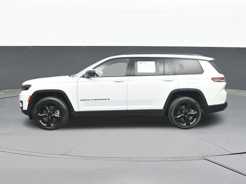 Used 2023 Jeep Grand Cherokee L Laredo AWD/4WD image 8