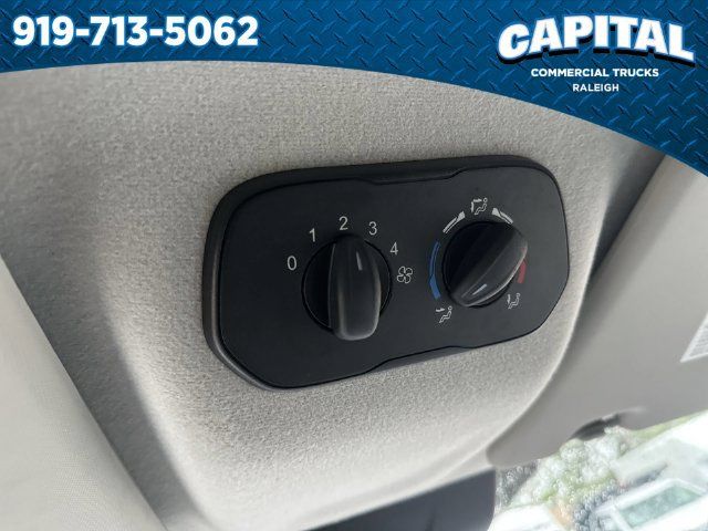 Used 2015 Ford Transit 350 XLT RWD image 34