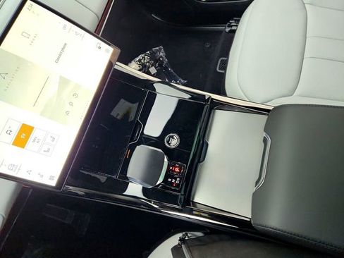 New 2025 Land Rover Range Rover Sport Dynamic SE image 22