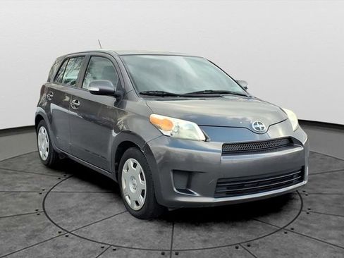 Used 2009 Scion xD image 1