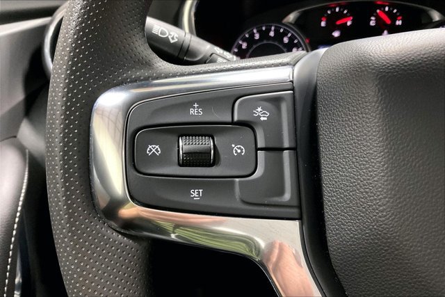 Used 2025 Chevrolet Blazer LT FWD image 18
