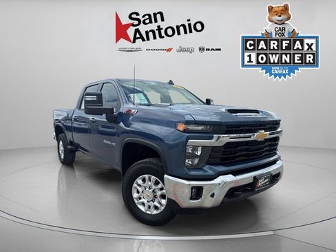 Used 2026 Chevrolet Silverado 2500 LT AWD/4WD image 1