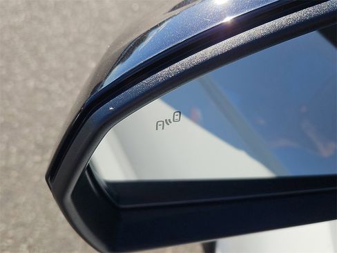 Certified 2025 Volkswagen Taos SE image 23