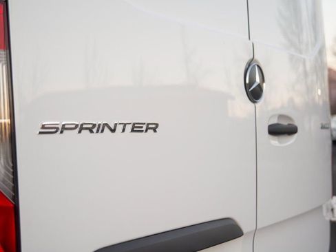Used 2025 Mercedes-Benz Sprinter 2500 image 17