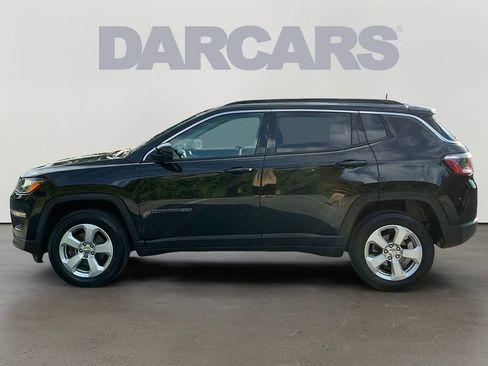Used 2020 Jeep Compass Latitude w/ Cold Weather Group AWD/4WD image 4
