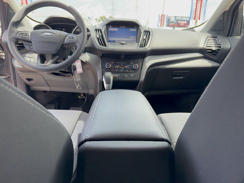 Used 2018 Ford Escape SE w/ SE Sync 3 Package FWD image 30