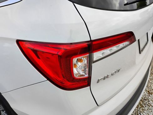 Used 2022 Honda Pilot EX-L image 11