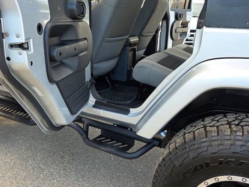 Used 2010 Jeep Wrangler Unlimited Sahara w/ Dual Top Group AWD/4WD image 36